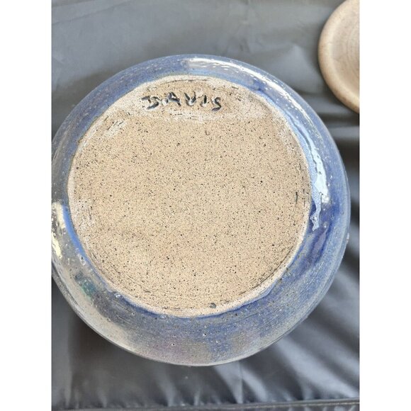 Sign Davis Art Pottery Jar w Lid Sandstone Glaze Stoneware Hand Thrown Blue Tan - Picture 6 of 11